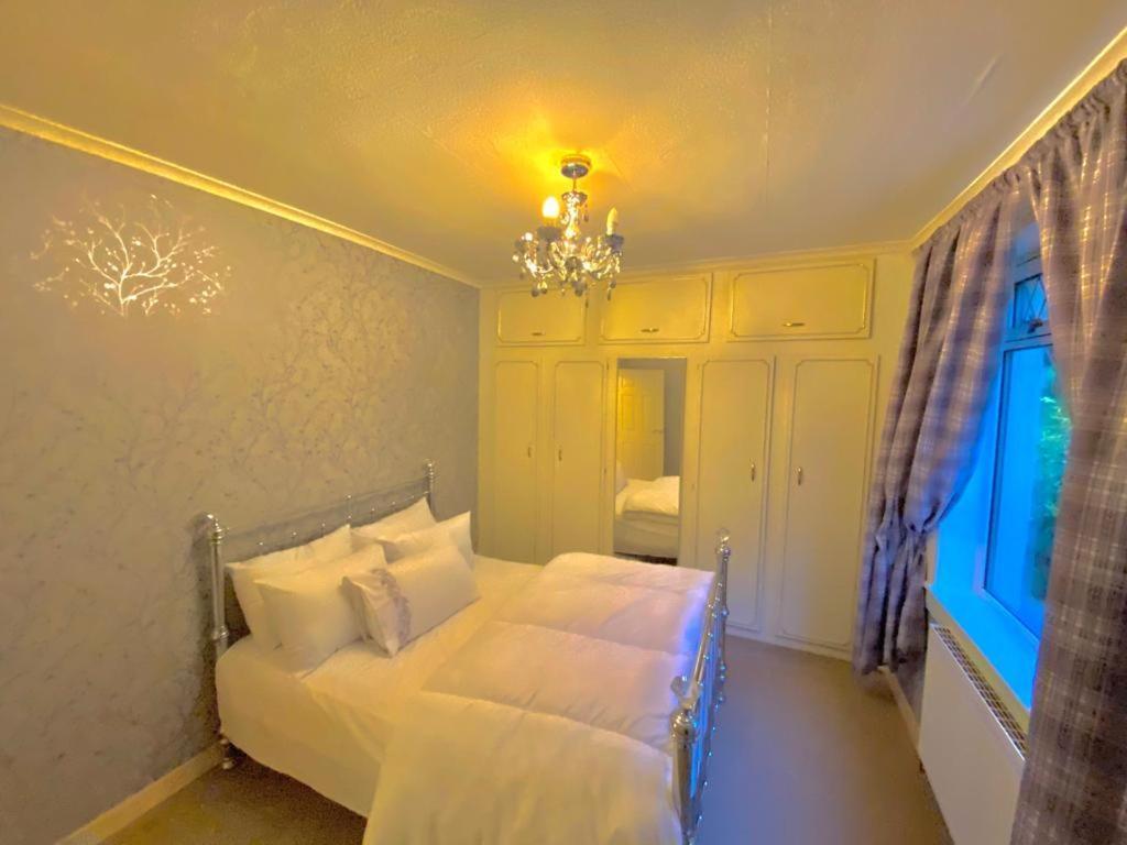 Beautiful Sea View 2 Bed Home Порт-Глазго Экстерьер фото
